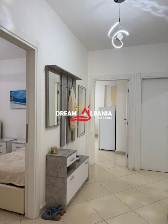 Jepet apartament 2+1 me qera ne zonen e 21 Dhjetorit prane Inxhinierise se Ndertimit (ID 42215571).