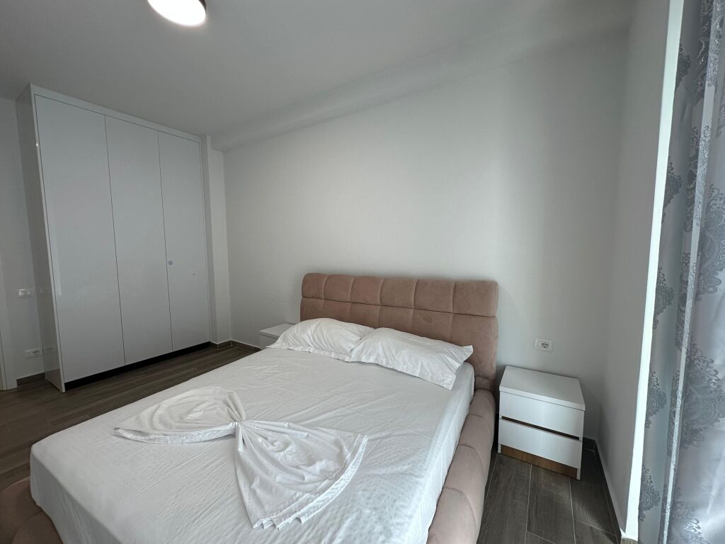 Apartament me Qera 1+1, Ambulanca, Vlore.