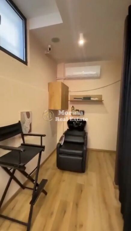 Affitto | Ambjent Biznesi | Rruga Xhanfize Keko | 700 €/mese