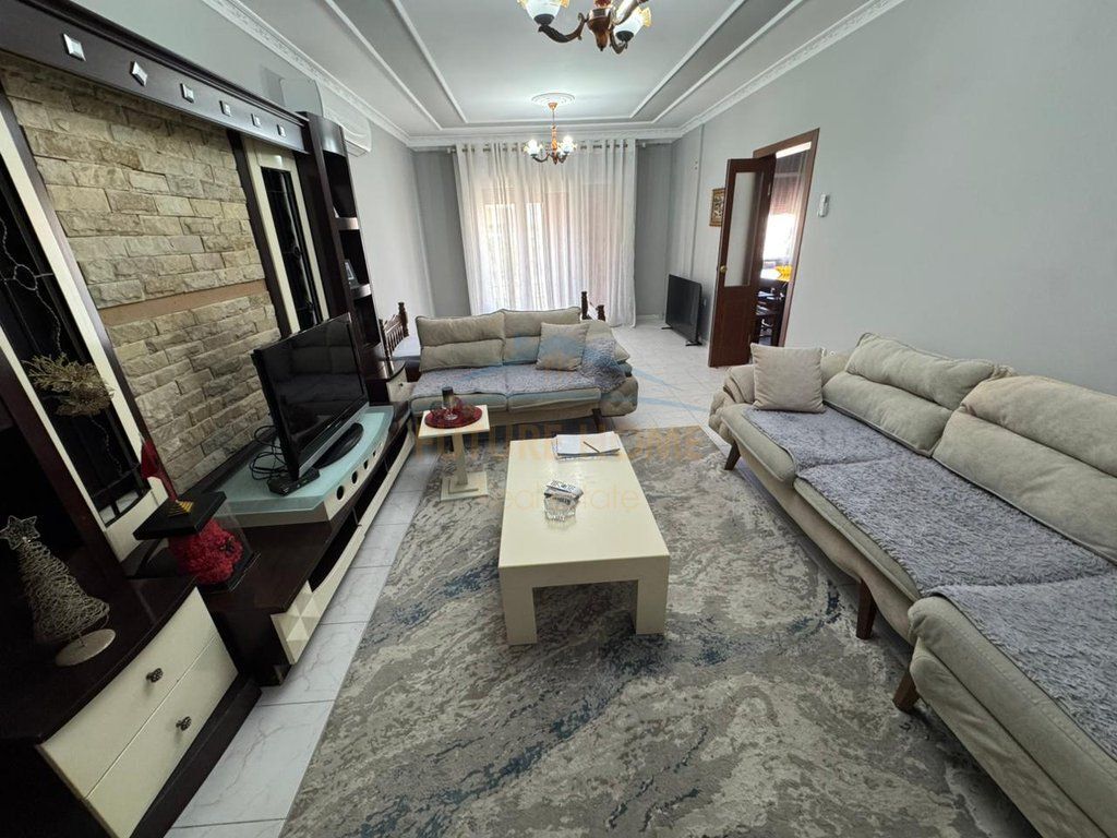 For sale, Apartment 2+1+2, Laprake, Tirane 198,000 €