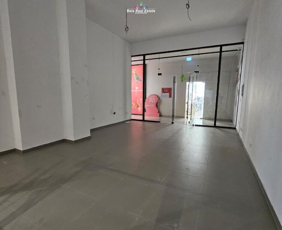 Zyre Me Qera Tek Kompleksi Garden Building (ID BZ2984) Tirane
