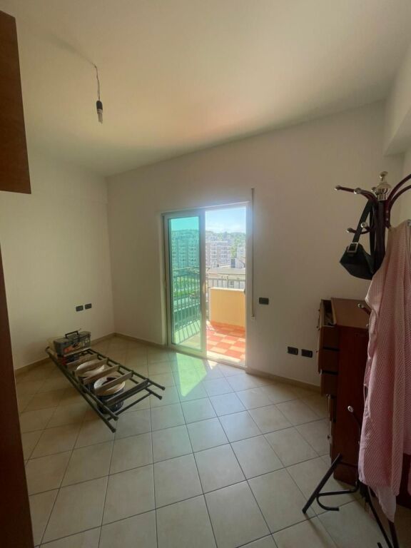 Apartament per shitje ne vije te pare te Shkembi i Kavajes