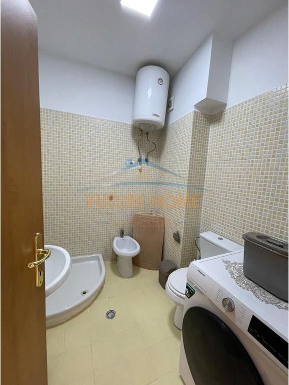 Shitet, Apartament 3+1+2, pranë Kristal Center, Tiranë.