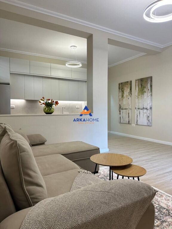 JEPET ME QERA APARTAMENT 1+1 + BALLKON "OXHAKU" 55.000 LEKE