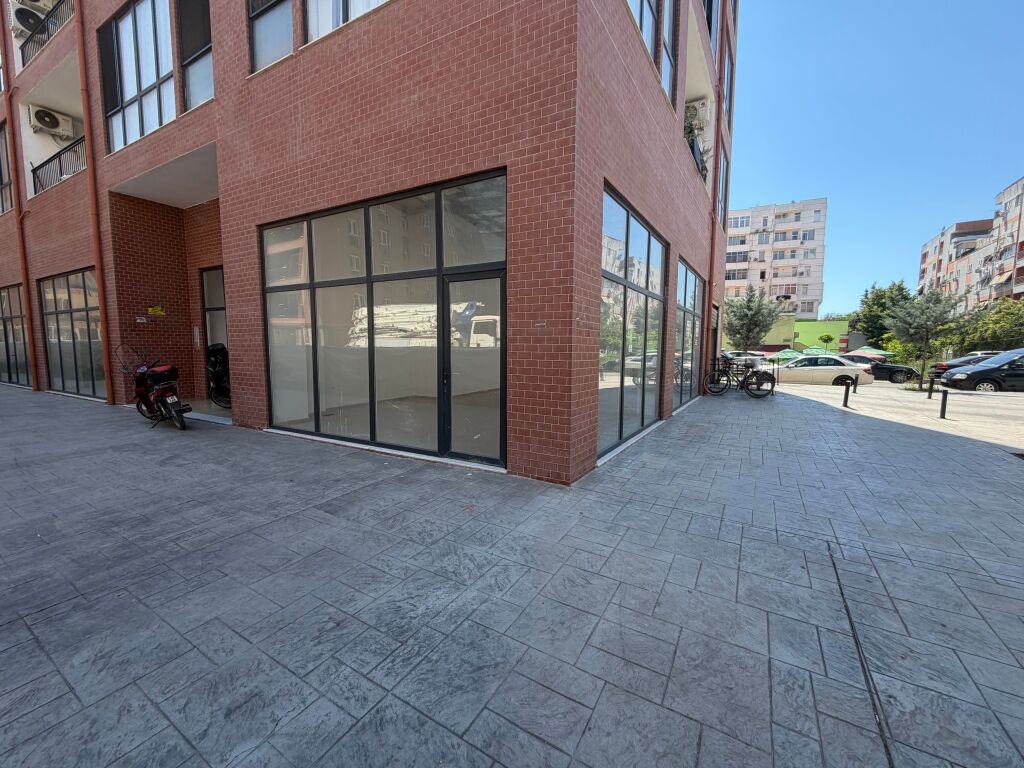 Premises for rent, 60 m2, new boulevard, 1000 euros