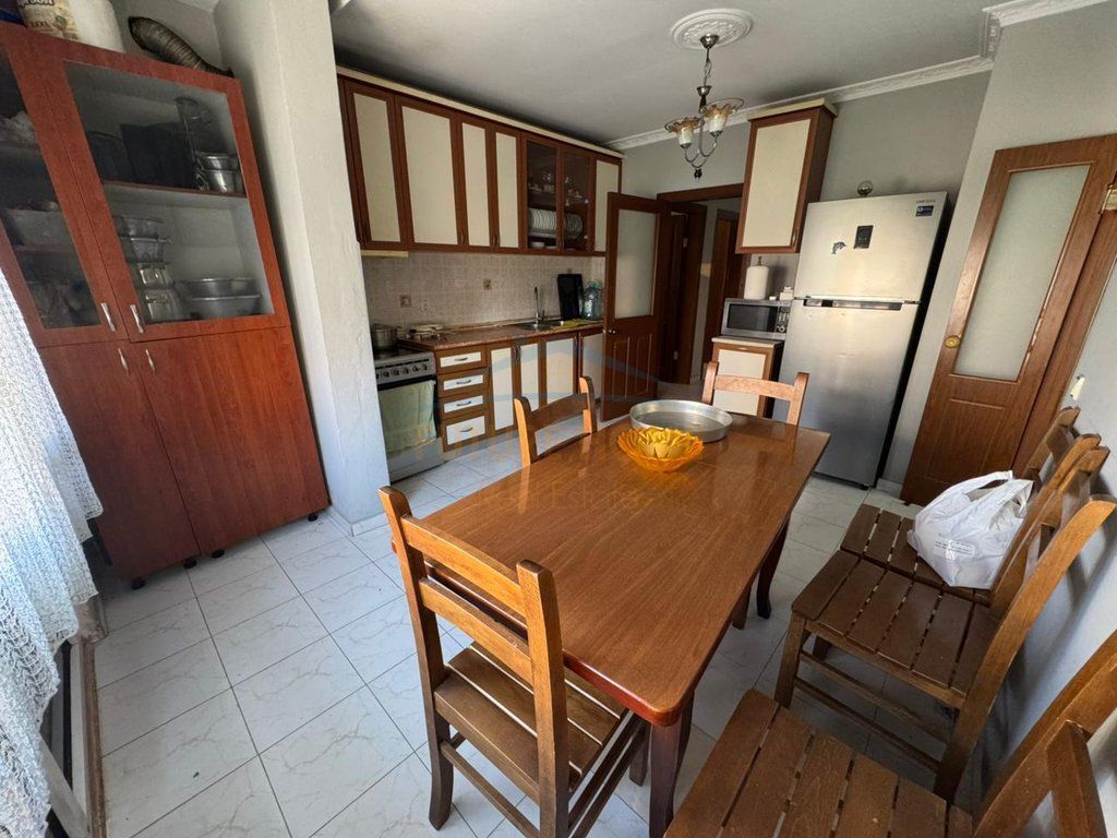 For sale, Apartment 2+1+2, Laprake, Tirane 198,000 €