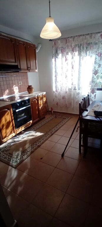 Jepet me qira 1+1 Te kryqezim 21 Dhjetori 500 mije leke