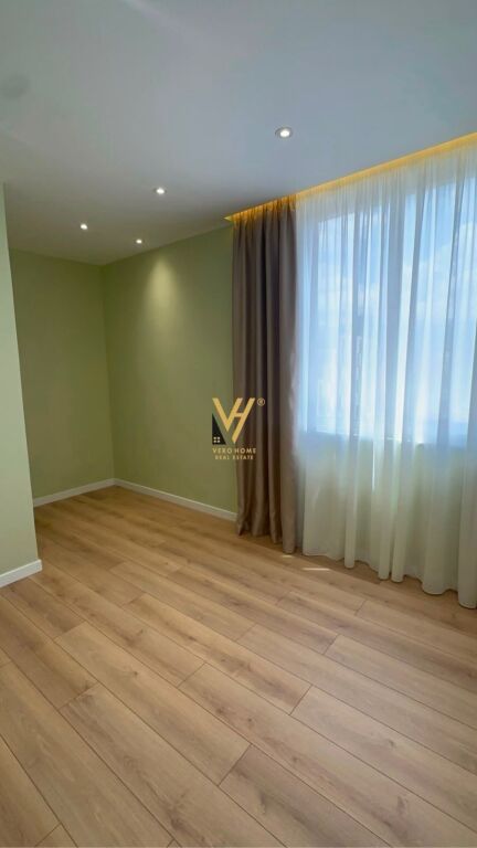 VENDESI APPARTAMENTO 2+1+BLK PRESSO MYSLYM SHYRI 235.000 EURO