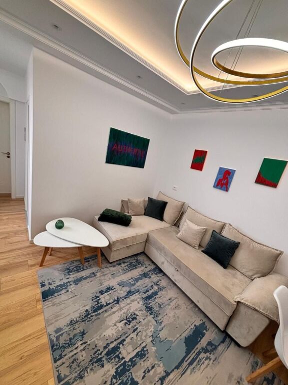 Apartment 1+1 for rent opposite Le Bon at Zogu i Zi