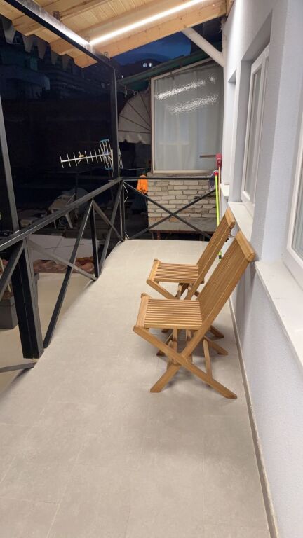 Apartament 1+1 per qira prane Vasil Shantos