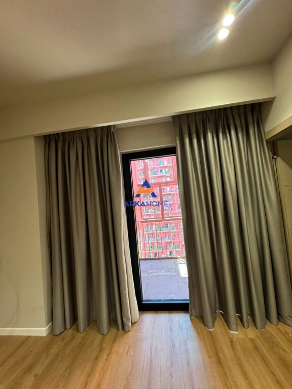 SHITET APARTAMENT LUKSOZ 2+1+2 BALLKON "GARDEN BUILDING, RRUGA KAVAJËS " 504.900 EURO