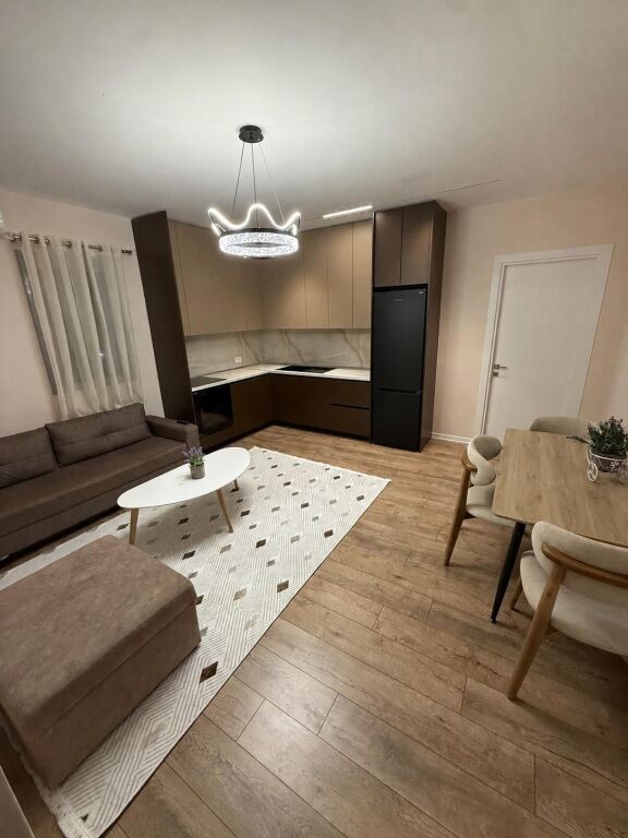 Rent | Shtëpi private 1 + 1 | Sauk | 400 €/month