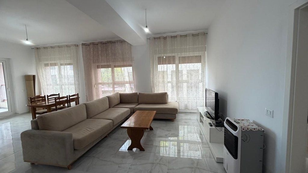 Apartament 2+1 Me Qira në Ali Demi, Tiranë Premier142216