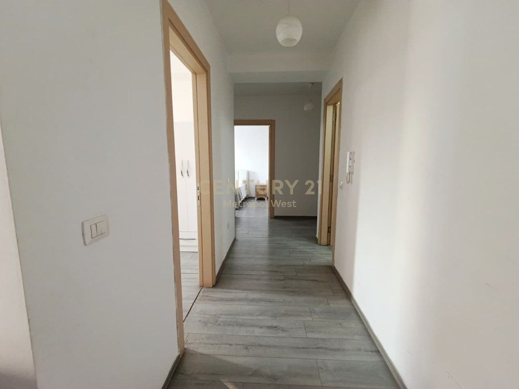 APPARTAMENTO 2+1+2 IN AFFITTO VICINO A 21 DHJETORI! 650 € /Mese