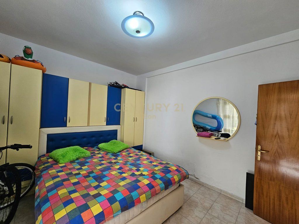 SHITET APARTAMENT 2+1 TEK SHKEMBI KAVAJES !