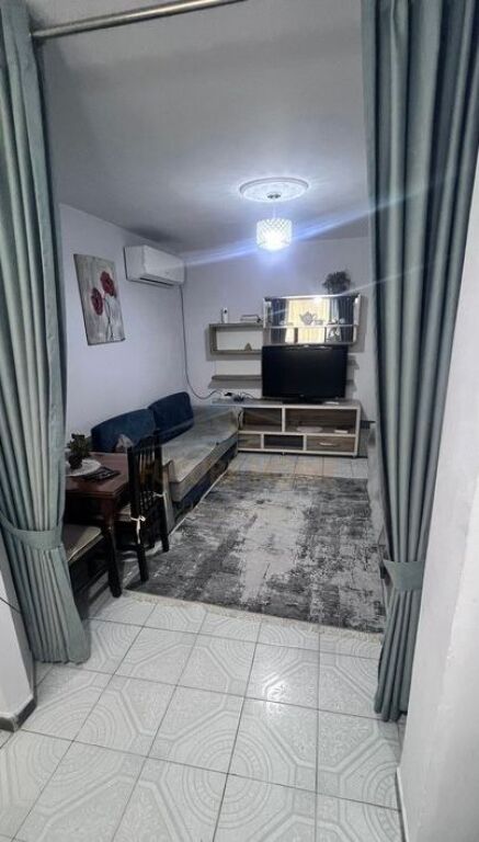 Qera, Apartament 1+1, Selvia