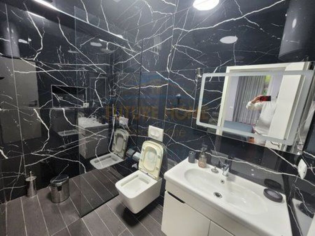 Qera, Apartament 2+1, Liqeni i Thate, Tiranë.