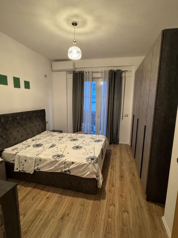 Jepet Apartament me qera