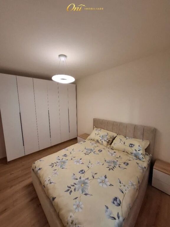 JEPET APARTAMENT ME QERA 2+1 RRUGA E BARRIKADAVE
