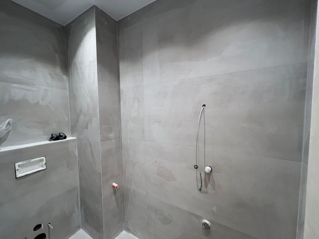 Shitet apartament tek Ish Ekspozita