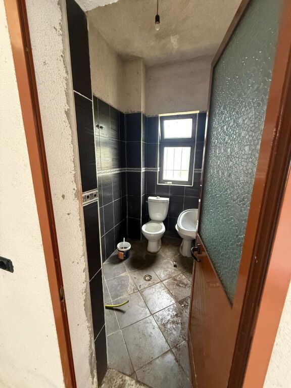Magazzini in Affitto a Sauk te Ri (ID BM342) Tirana