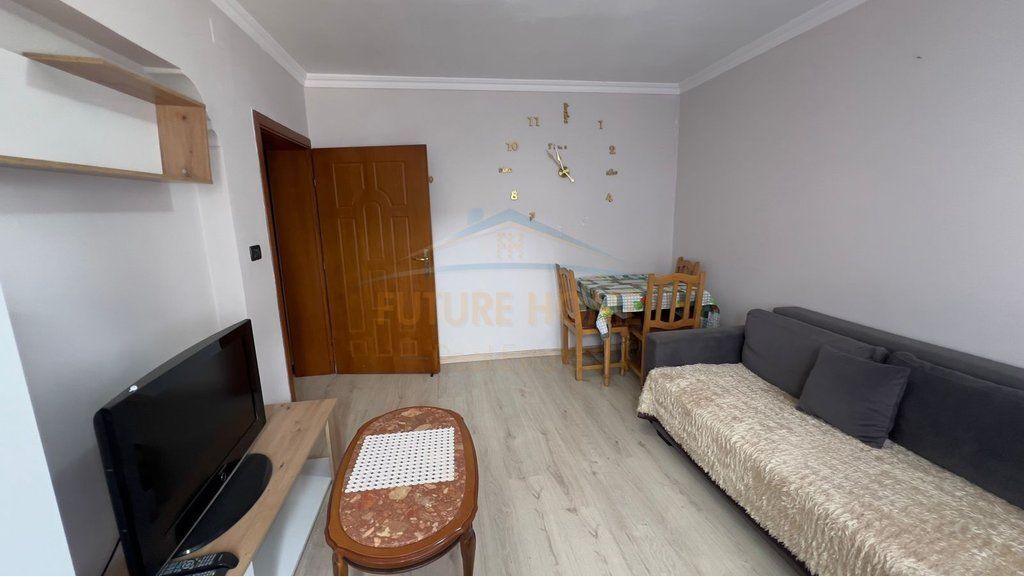 Qera, Apartament 1+1, Myslym Shyri, Tiranë.