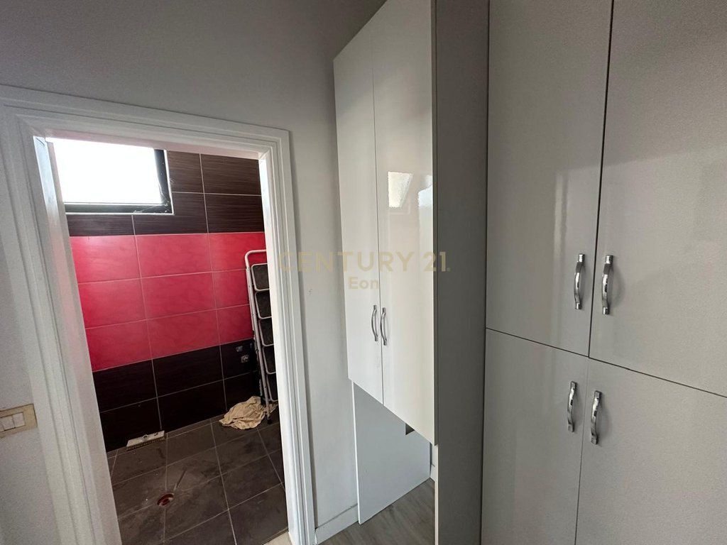 SHESIM APARTAMENT 1+1 NE GOLEM 150METRA NGA DETI !