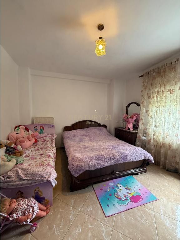 SHITET APARTAMENT 2+1 TE VILA ZOGUT, DURRES !