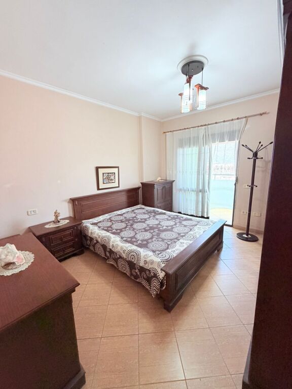 SHITET APARTAMENT 3+1+2 PRANE TREGUT INDUSTRIAL, DURRES