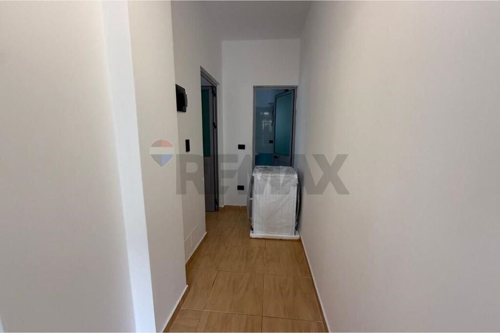 Apartament 1+1 per qira te Komuna e Parisit