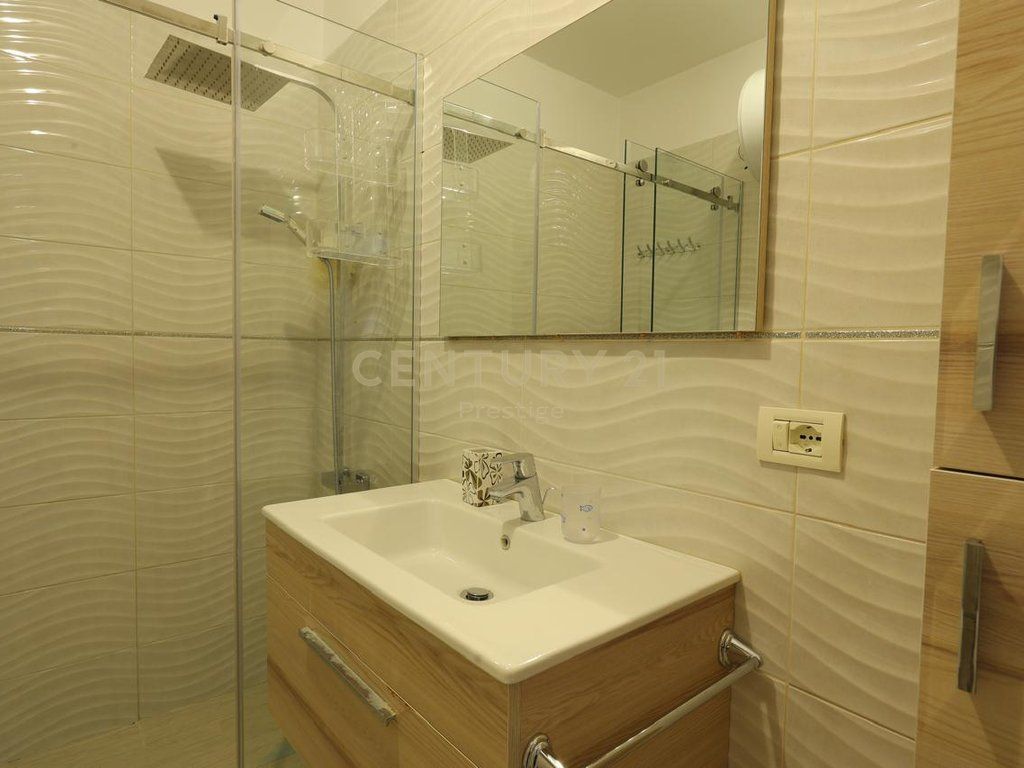 APARTAMENT 2+1+2 NE SHITJE, KOMPLEKSI GRAND, TREGU ELEKTRIK!