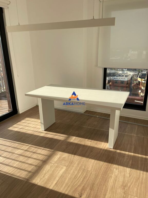 UFFICIO IN AFFITTO 124.6M2 "GARDEN BUILDING, VIA KAVAJËS" 1500 EURO