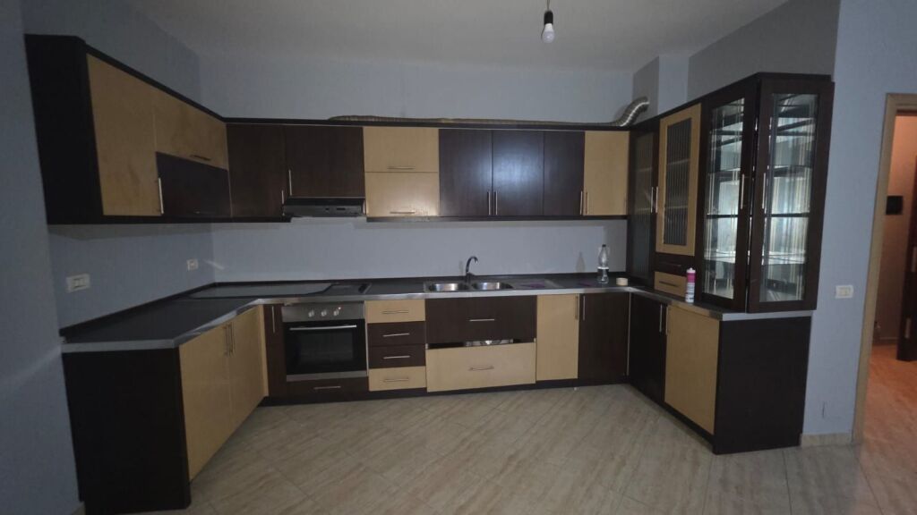Affitto | Apartament 2 + 1 | Rruga Kodra e Diellit | 450 €/mese