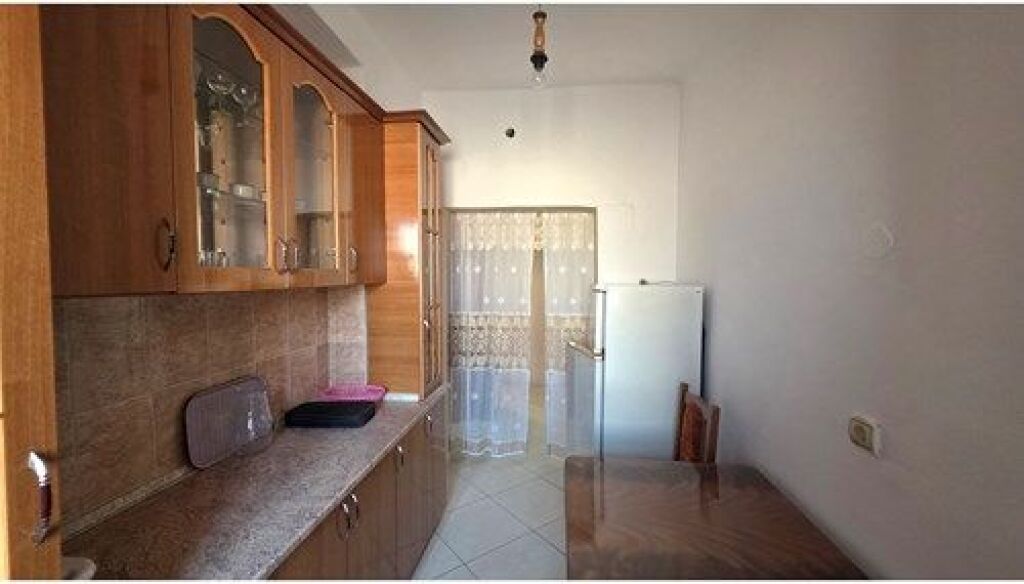 Apartament ne shitje prane Bulevardit