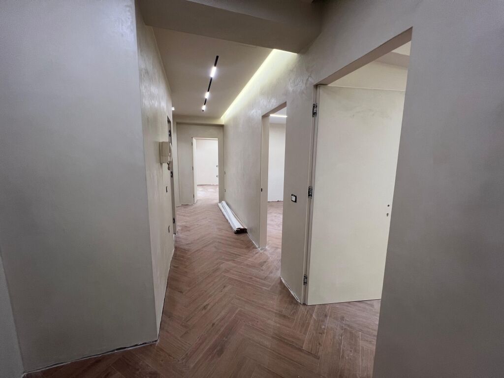 Shitet apartament tek Ish Ekspozita