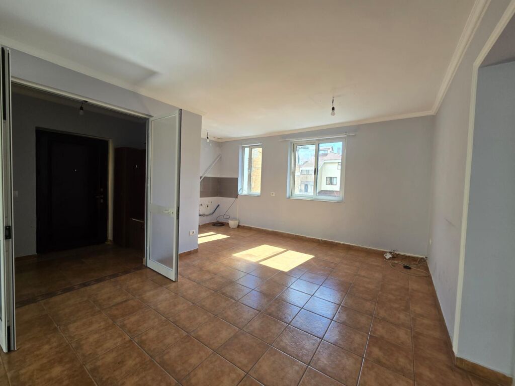 Apartament per Qera