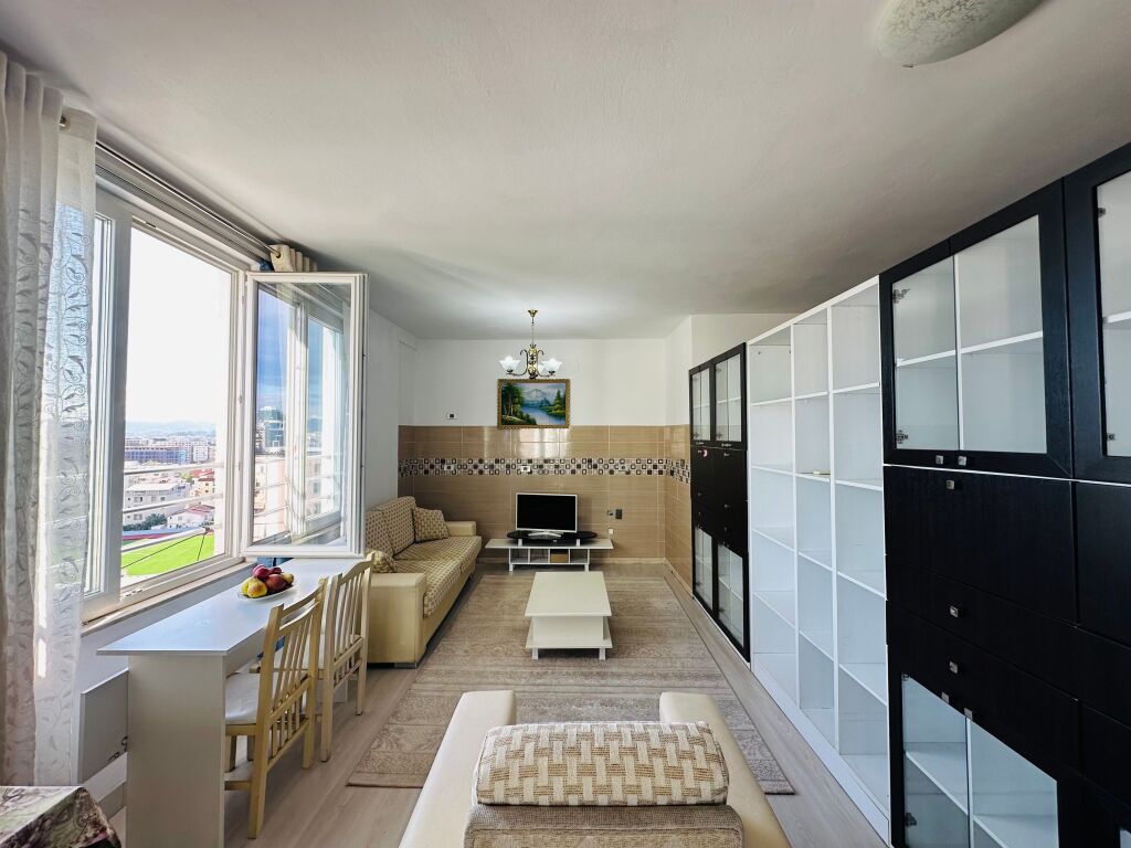 Jepet Me Qera Apartament 1+1