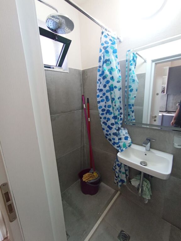For rent, Apartment 1+1, Near Fafa – Golem.