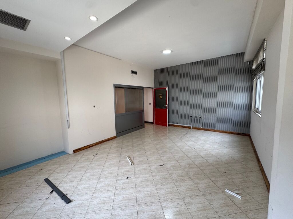 SHITET APARTAMENT 3+1+2 – MINE PEZA, TIRANË