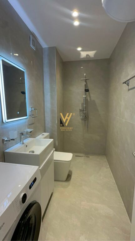 VENDESI APPARTAMENTO 1+1 A MYSLYM SHYR 189.000 EURO