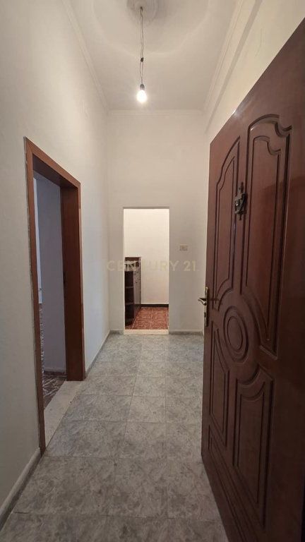 SHITET APARTAMENT 1+1 NE QENDER TE DURRESIT!!!!