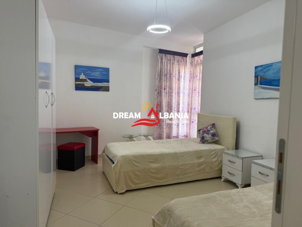 Jepet apartament 2+1 me qera ne zonen e 21 Dhjetorit prane Inxhinierise se Ndertimit (ID 42215571).