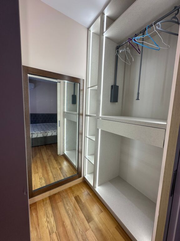 Apartament 1+1 me qera ne Fresk, rruga Dalip Topi