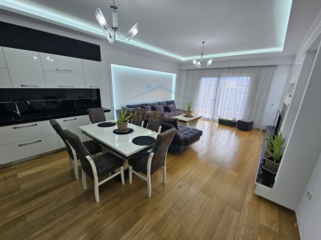 Rent Apartment 2+1 Zoological Garden Tirana 950€