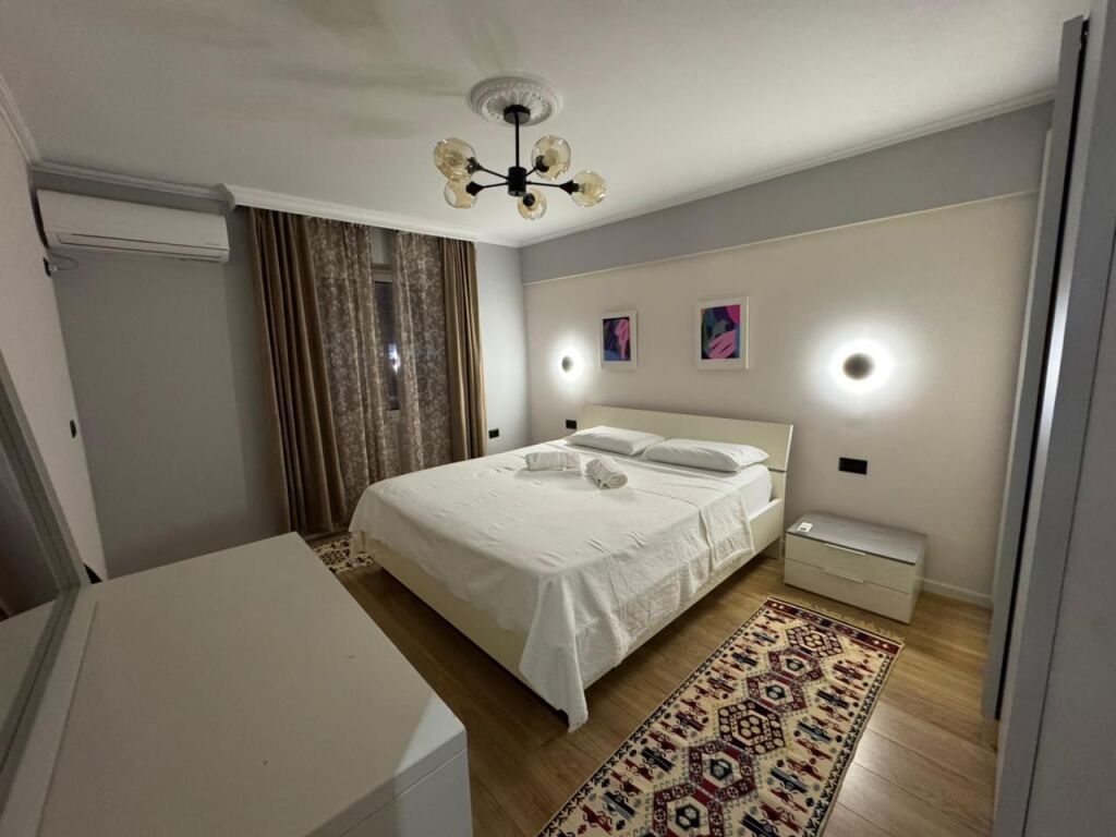 Shitet Apartament 2+1 , Mine Peza