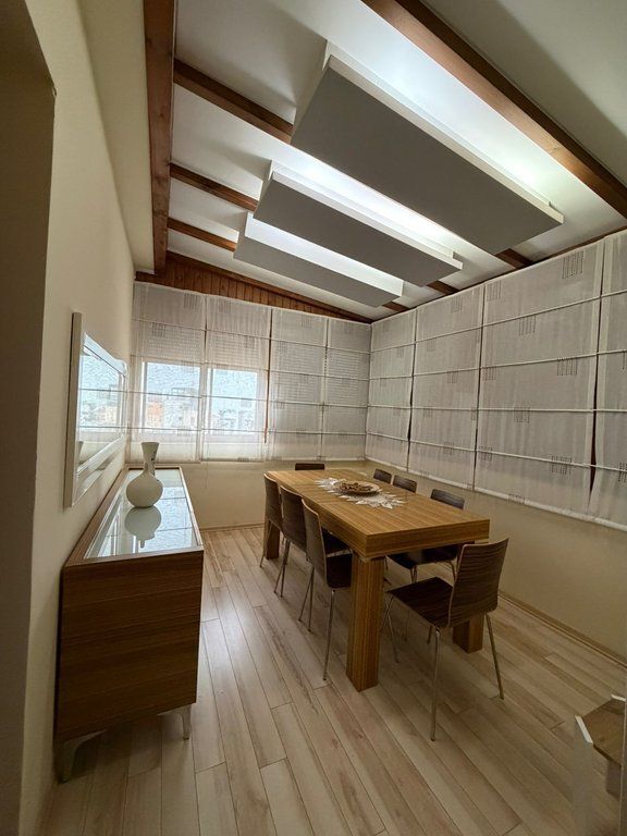 Shitet, Apartament-Duplex, Fresk, Tirane.
