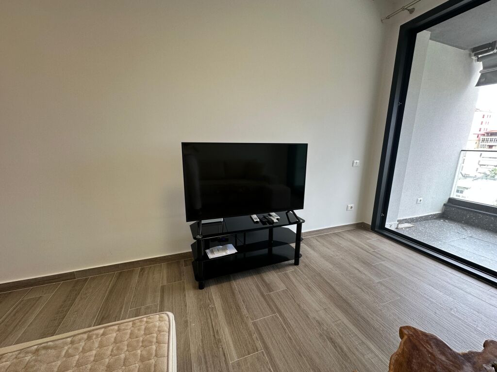 Apartament me Qera 1+1, Ambulanca, Vlore.