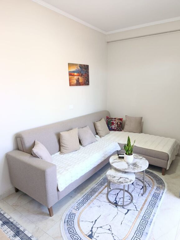 Qera | Apartament 1 + 1 | Spitali Amerikan 2 | 550 €/muaj