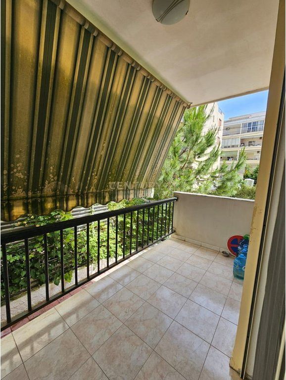 SHITET APARTAMENT 2+1 TEK SHKEMBI KAVAJES !