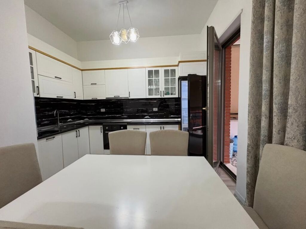 Apartament 2+1+2 me qira , Kompleksi Delijorgji